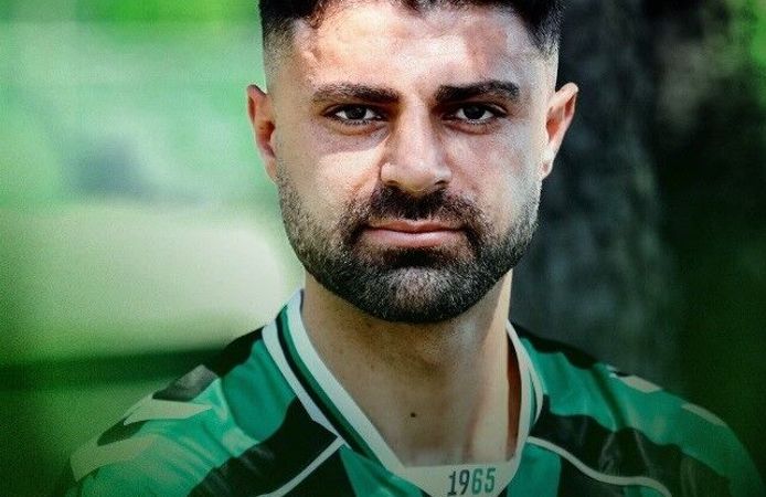 Sakaryaspor, 3 futbolcuyu renklerine bağladı