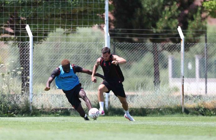 Sivasspor'da yeni sezon hazırlıkları sürüyor
