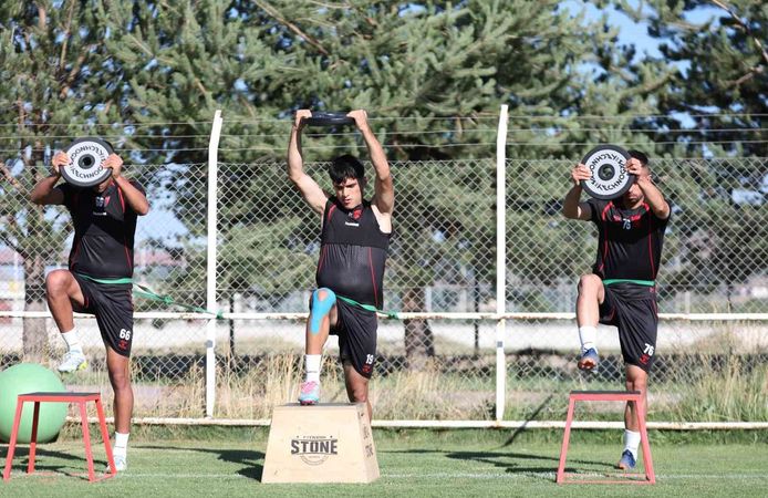 Sivasspor'da yeni sezon hazırlıkları tam gaz
