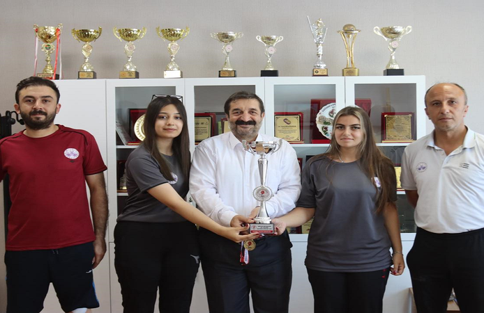 Elazığ Belediyesi’nden Personele Özel Masa Tenisi Turnuvası