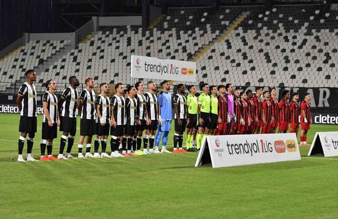 Manisa’dan gol şov! Vanspor deplasmanda ağır yenildi