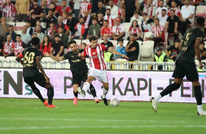 Sivasspor Evinde 2 Puan Bıraktı