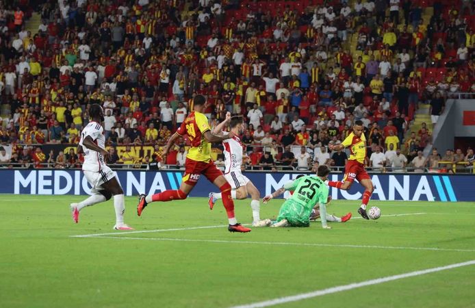 Gaziantep FK’dan Göztepe’ye Ağır Darbe: 4-2