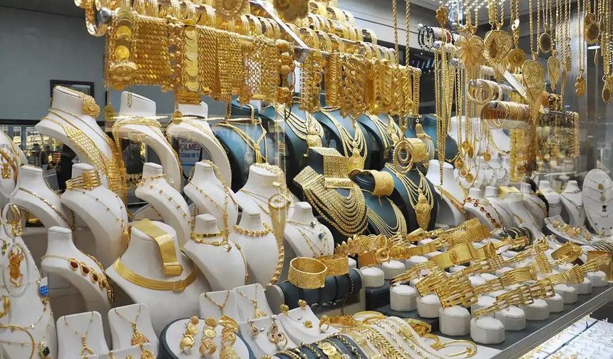 Jeopolitik Belirsizlik Artıyor, Altın Değer Kaybediyor