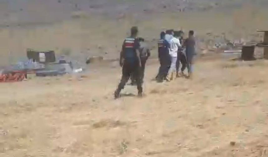 Traktörü grubun üzerine süren şahıs tutuklandı