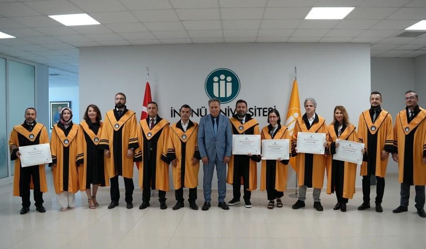 İnönü Üniversitesi’nde Profesör ve Doçentlere Cübbe Töreni