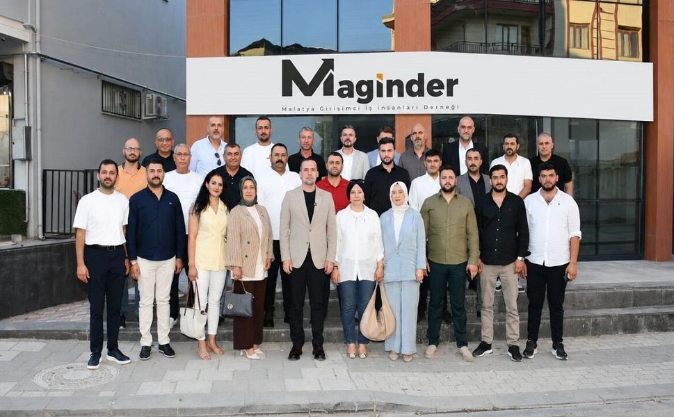 MAGİNDER'e Güçlü Katılım: 44 Yeni Üyeye Rozet Takıldı