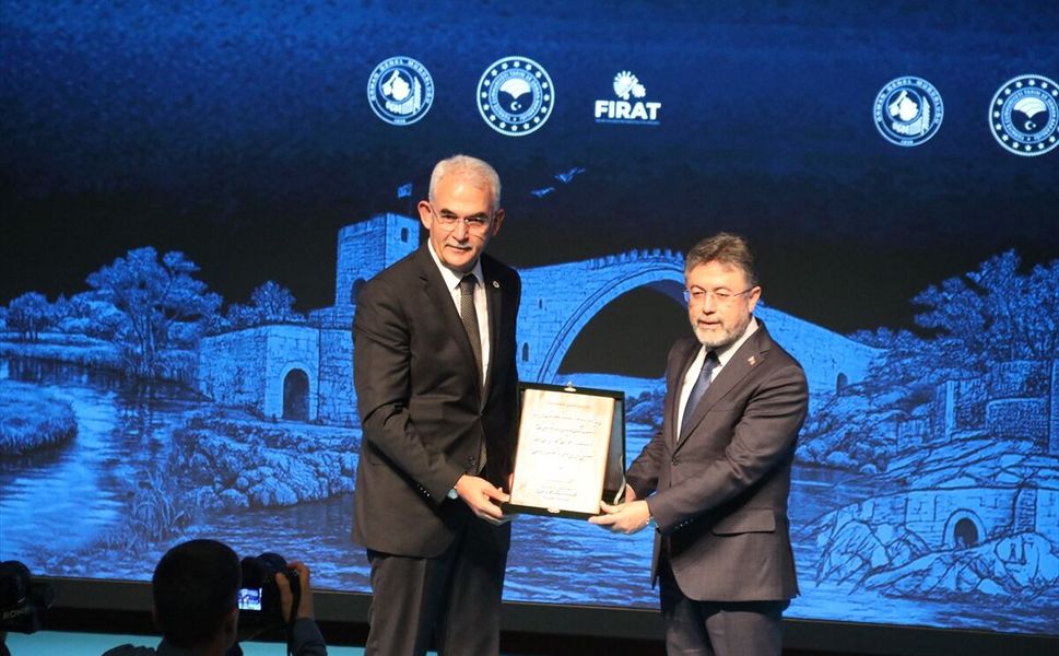 Yumaklı: Fırat Havzası Projesiyle 40 Bin Haneye Ulaşılacak