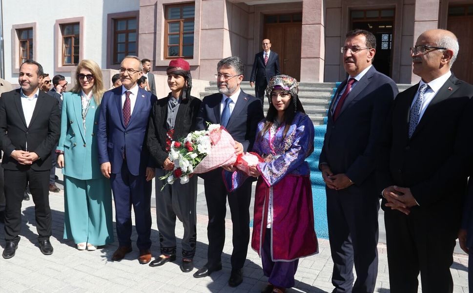Bakan Yumaklı: Malatya’da Kayısı Yeniden Bereketle Buluştu
