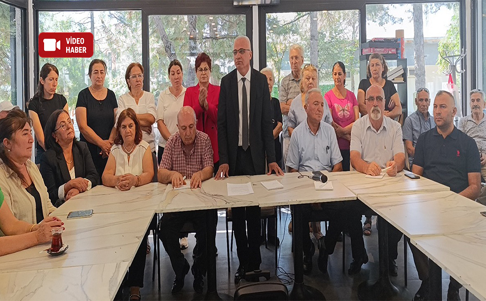 Ersoy Eren ve CHP’li İsimlerden Toplu İstifa