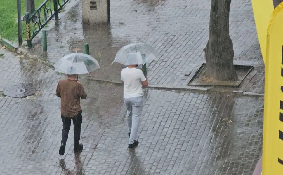 Doğu Anadolu, Karadeniz ve Akdeniz'de sel riski var.