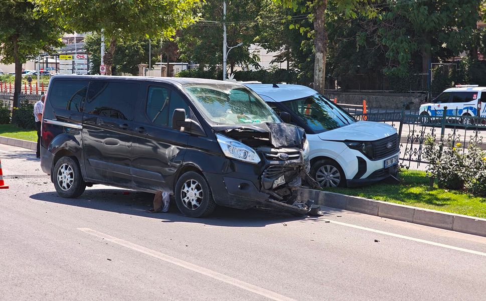 Malatya'da zincirleme kaza: 3 yaralı