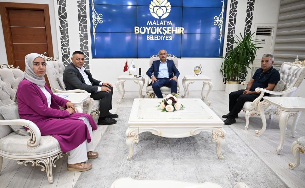 J Plakalı Araçlara Süre Uzatımı: Sektör Rahat Nefes Aldı