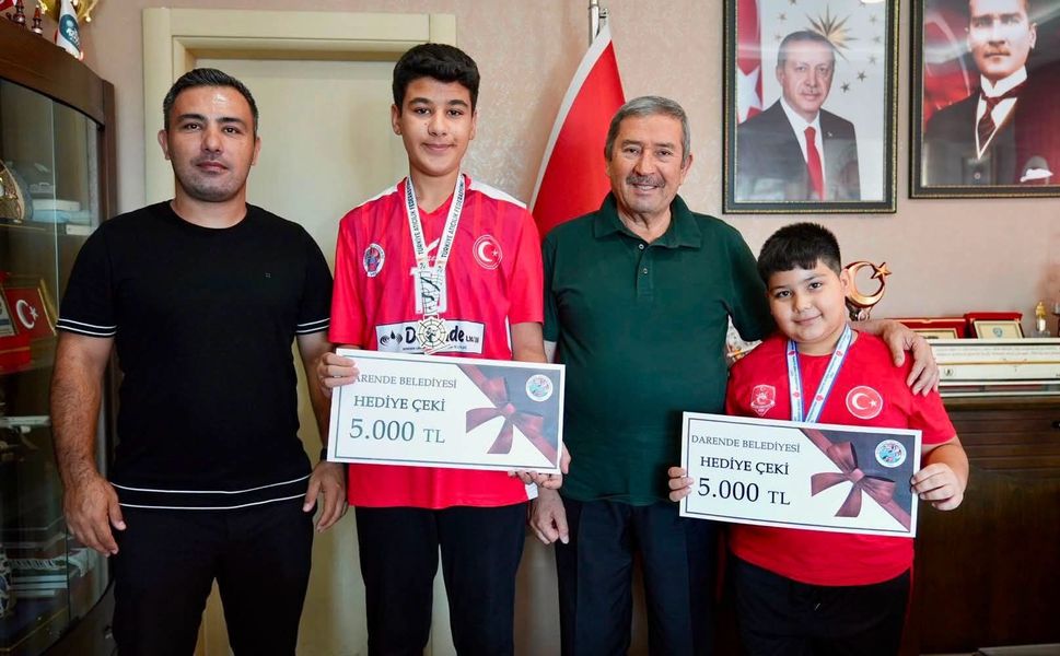 Darendeli Sporcular Madalyalarla Döndü,