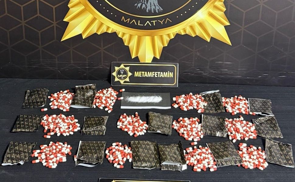 Zehir Tacirlerine Darbe: 2 Zanlı Tutuklandı