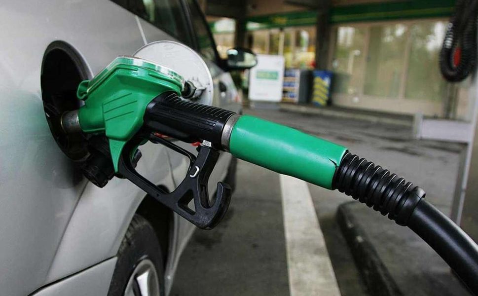 Benzine Gece Yarısı Zammı: 1,56 TL Artış Yolda