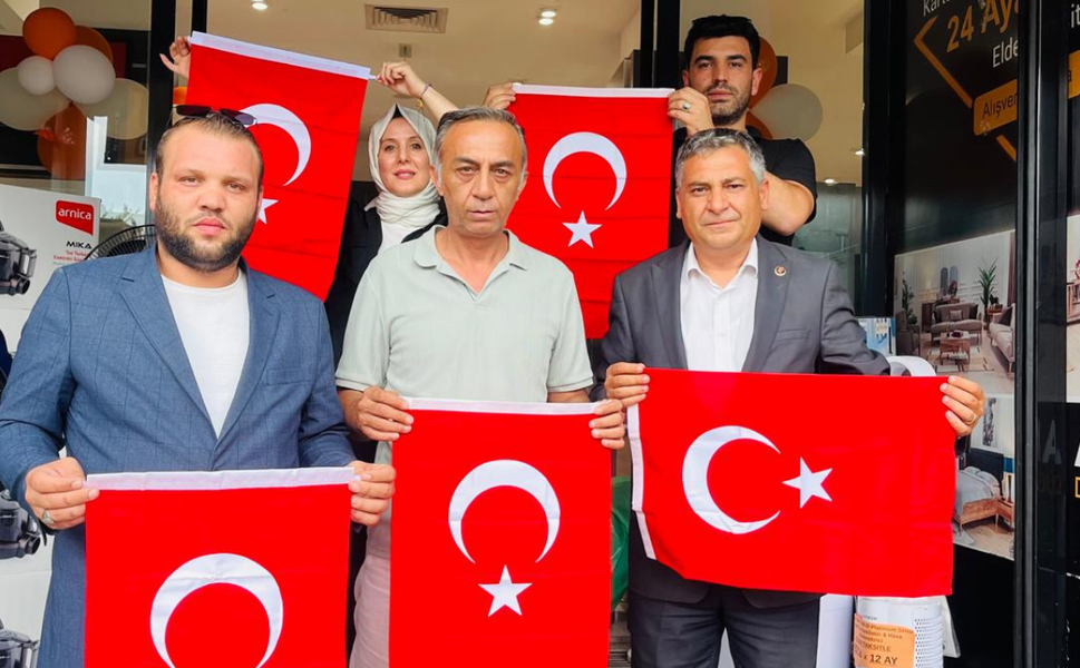 Muğla’da Bayrak Provokasyonuna 48 Bayraklı Yanıt