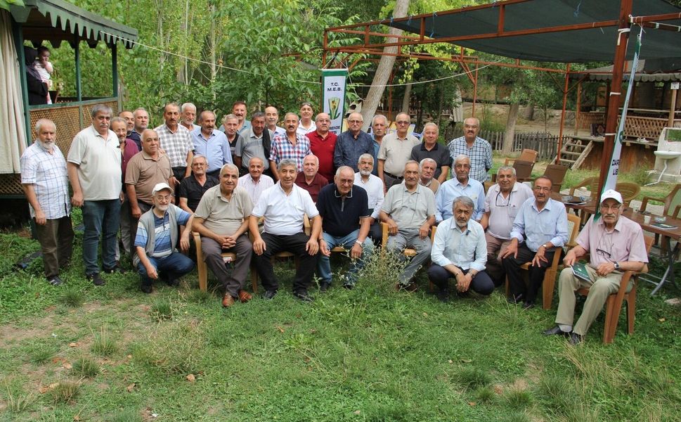 Yarım Asırlık Dostluk: Darende Lisesi Mezunları Yine Buluştu