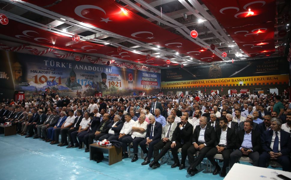 MHP Erzurum İl Kongresi Tamamlandı: Yurdagül Güven Tazeledi