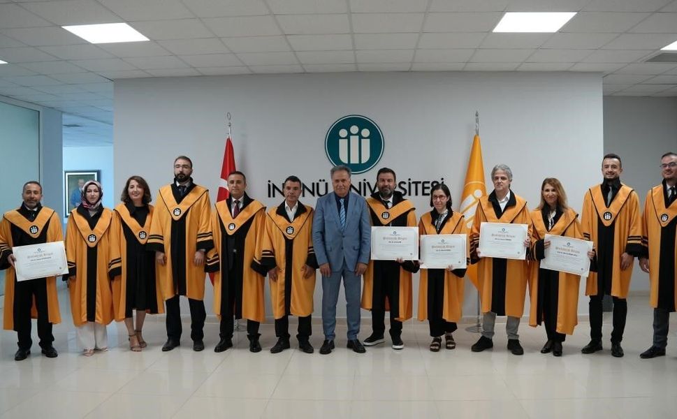 İnönü Üniversitesi’nde Profesör ve Doçentlere Cübbe Töreni