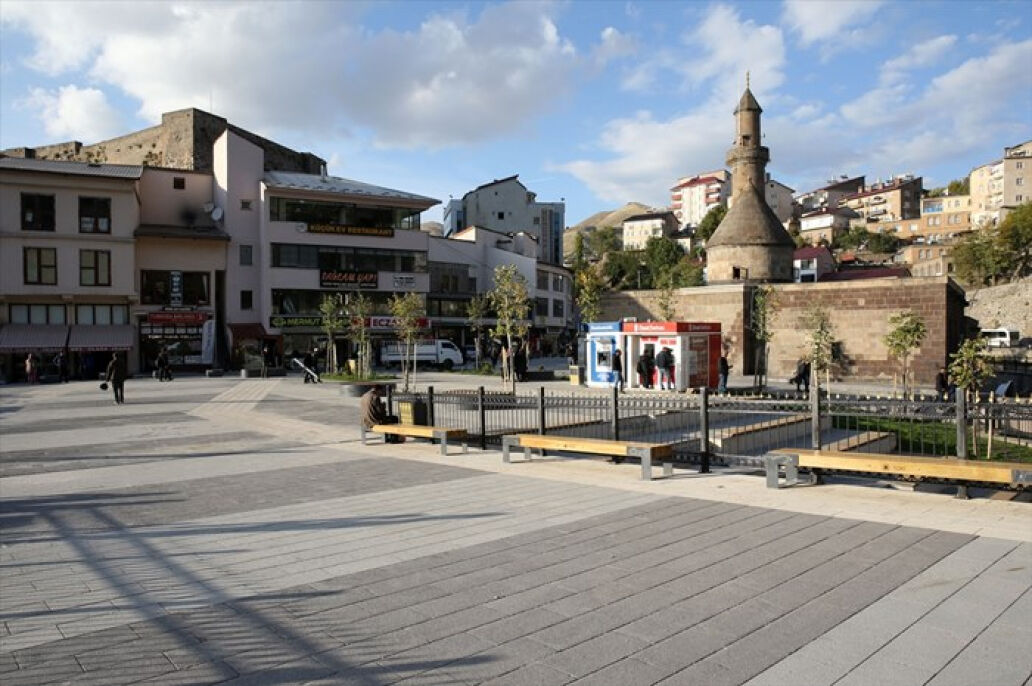 Bitlis'in tarihi dokusu "Dere Üstü Kentsel Dönüşüm Projesi" ile ortaya çıkarılıyor