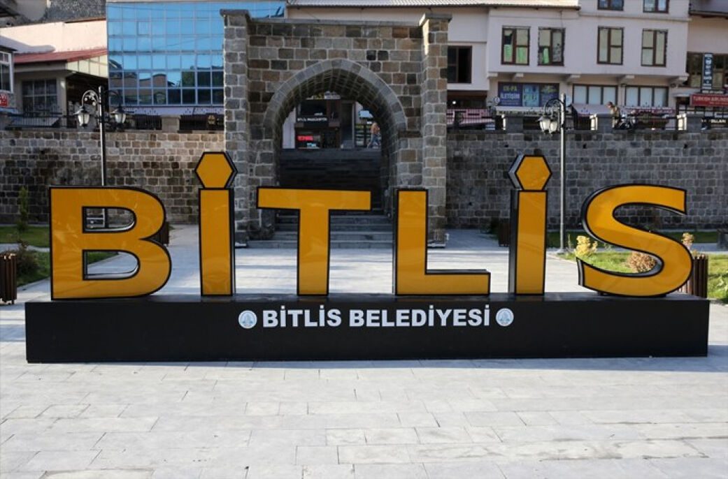 Bitlis'in tarihi dokusu "Dere Üstü Kentsel Dönüşüm Projesi" ile ortaya çıkarılıyor