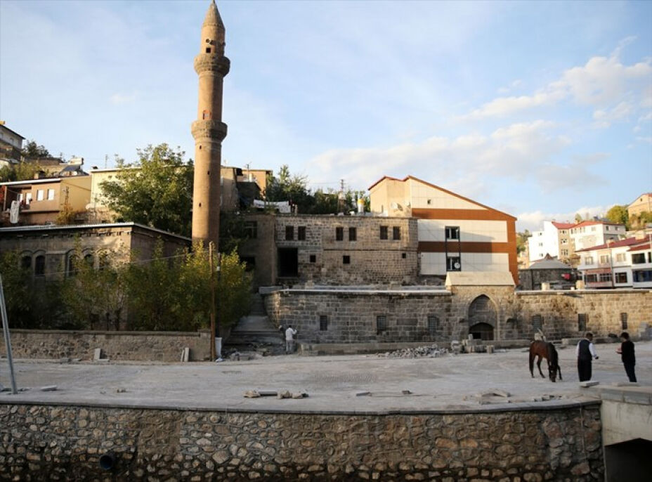 Bitlis'in tarihi dokusu "Dere Üstü Kentsel Dönüşüm Projesi" ile ortaya çıkarılıyor