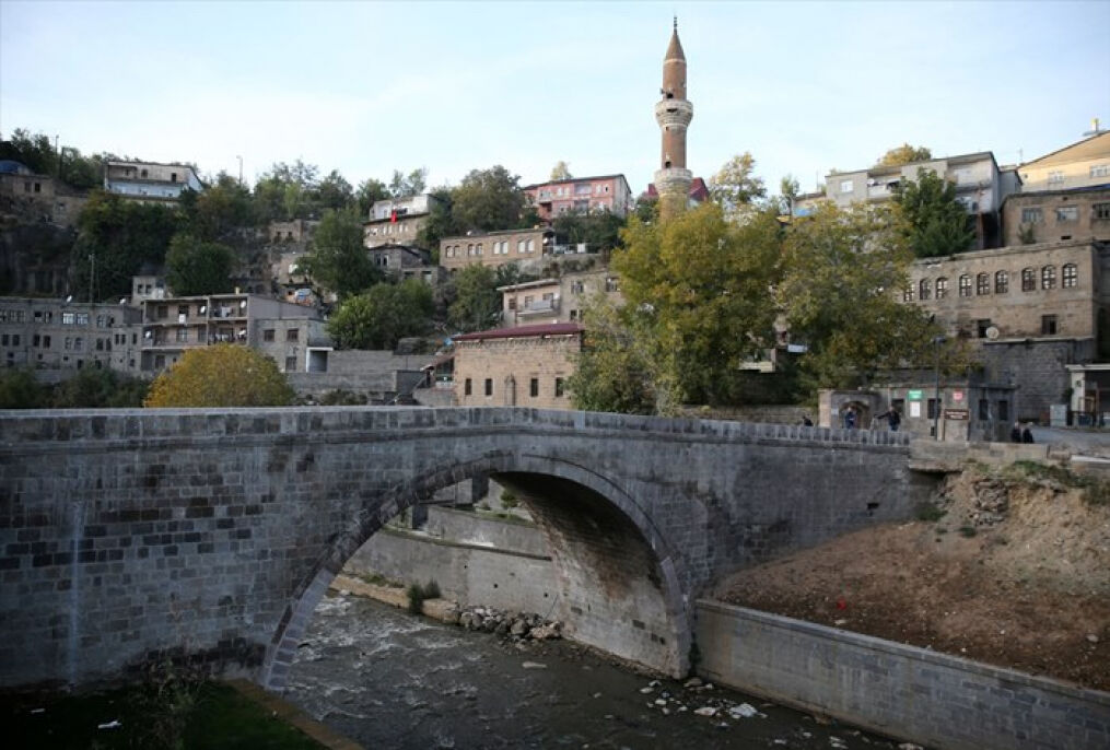 Bitlis'in tarihi dokusu "Dere Üstü Kentsel Dönüşüm Projesi" ile ortaya çıkarılıyor