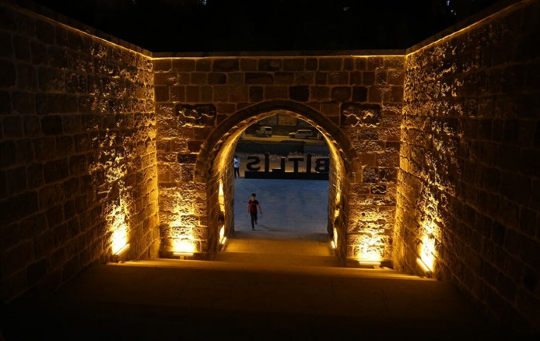 Bitlis'in tarihi dokusu "Dere Üstü Kentsel Dönüşüm Projesi" ile ortaya çıkarılıyor