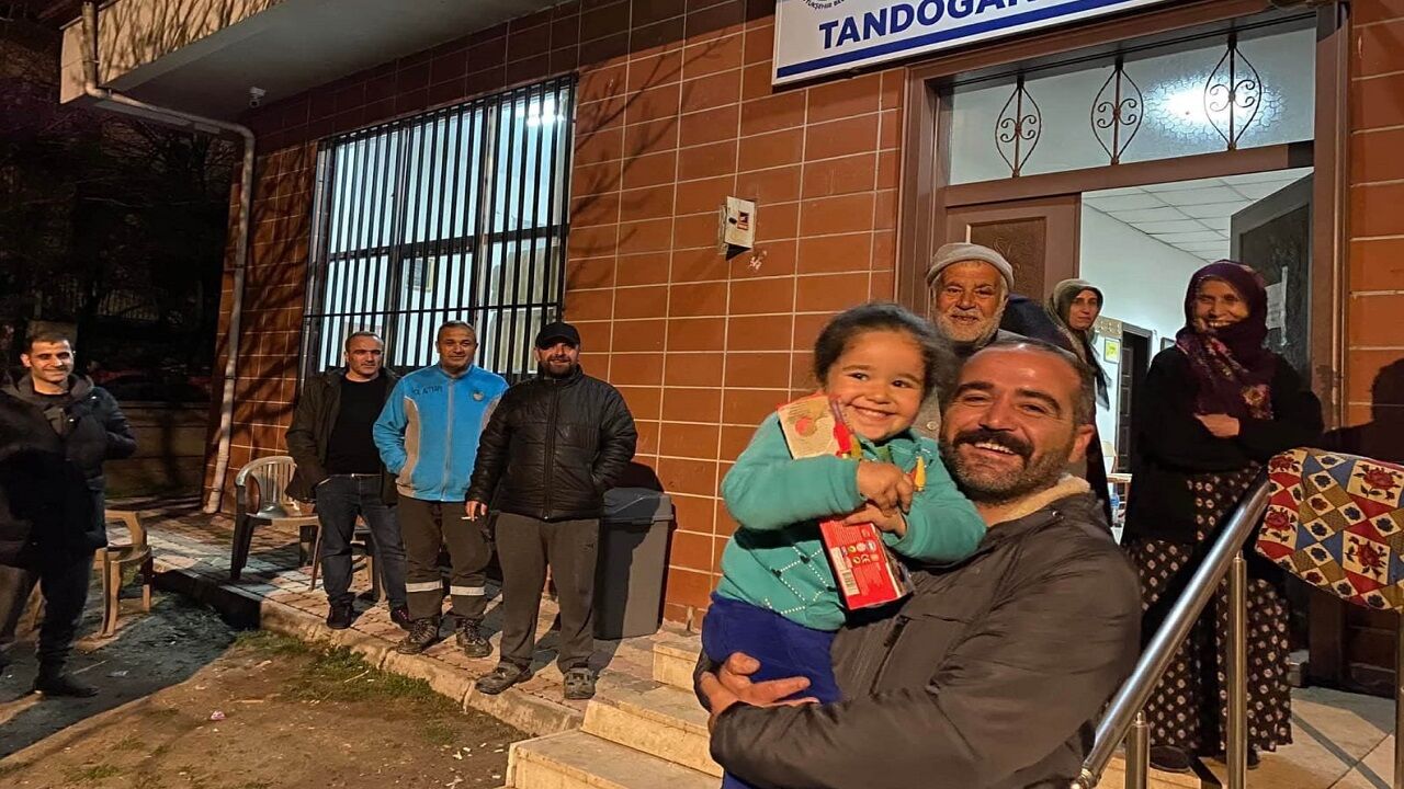 Başkan Şengönül: “Enkazın Tozunu Yutmayanlar Konuşmasın!”